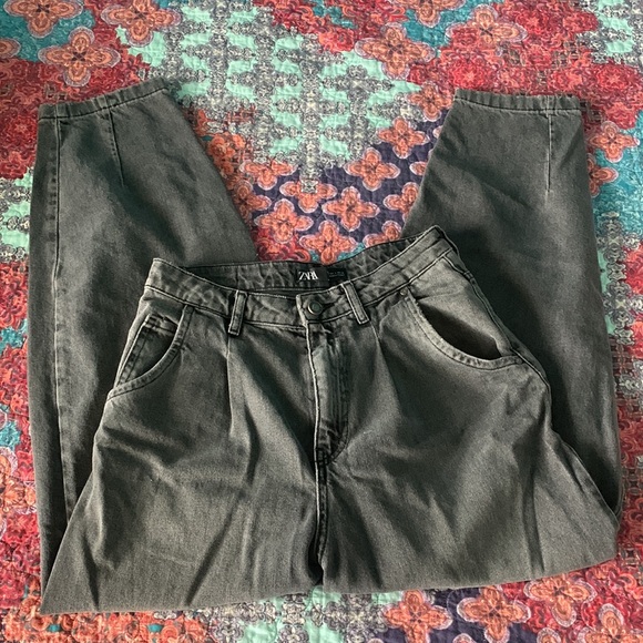 Zara Jeans (Dark Wash) - Picture 3 of 3